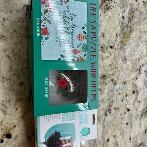 Holiday wine glass gift set plus wine holder for bath